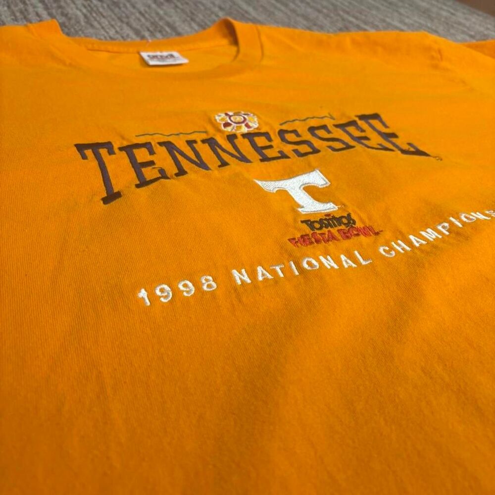 Anvil Men's Orange and Yellow T-shirt